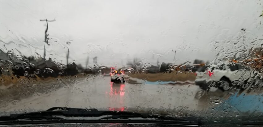 Photo driving in the rain